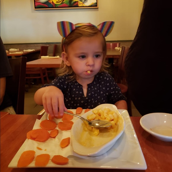 Meet your Posher, Mel - Picture 1 of 1